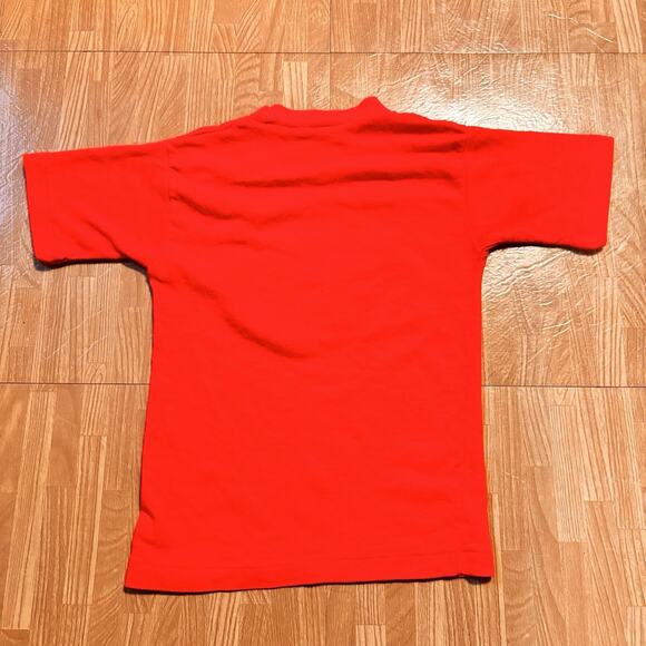 Vintage Disney Mickey & Pluto Red Car Tee Kids Size 8 - Picture 3 of 3